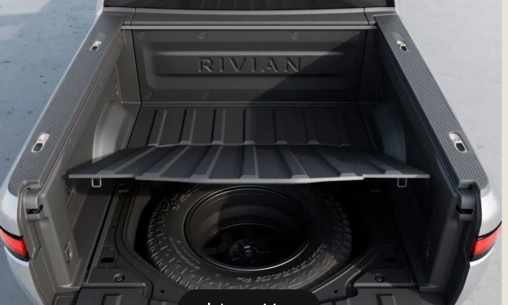 RIVIAN R1T  plně elektrický pickup model 2021